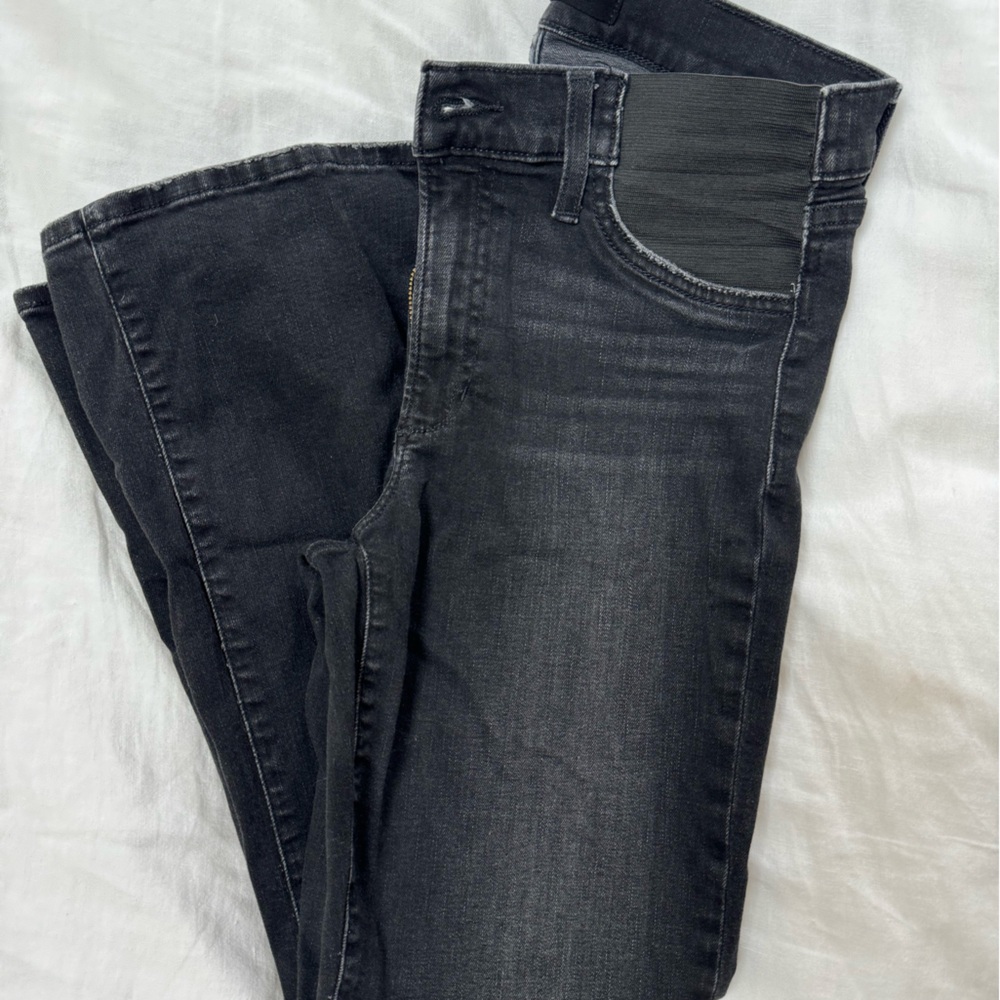 The Icon Mid Rise Crop Bootcut Maternity Jeans in Delphine